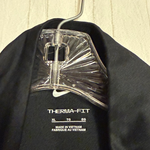 Nike Men's Therma-Fit Black Performance Jacket - Picture 4 of 6